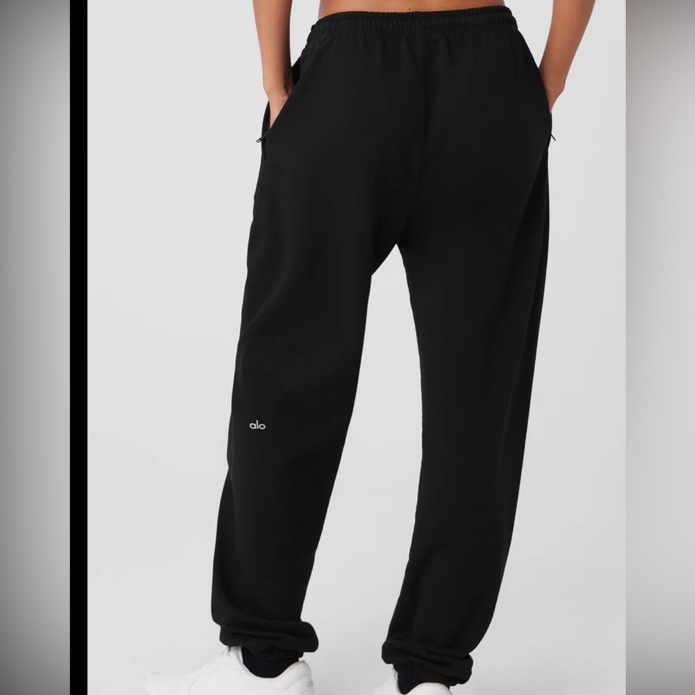 Alo Yoga Chill Sweatpant